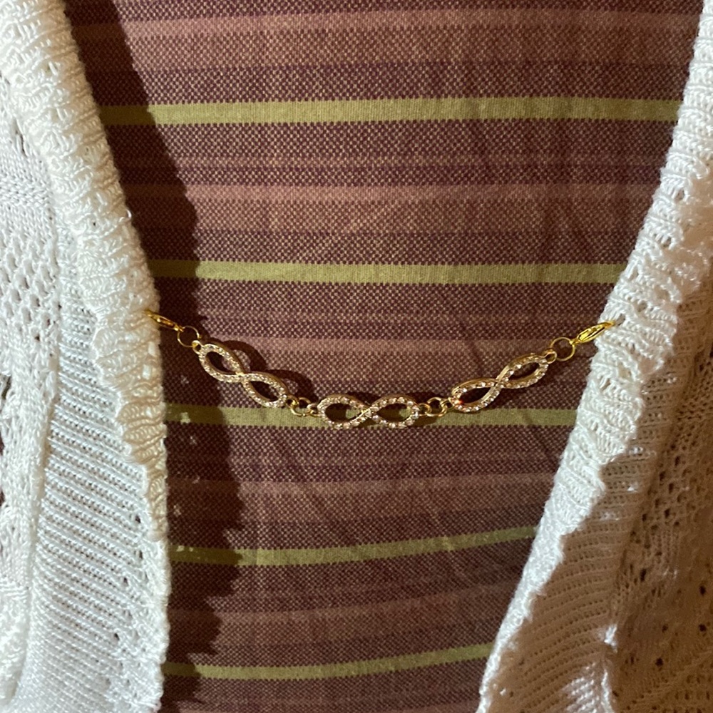 Cardigan pin